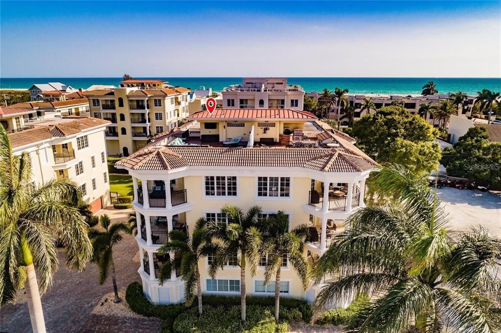 For Sale: $2,495,000 (4 beds, 3 baths, 3236 Square Feet)