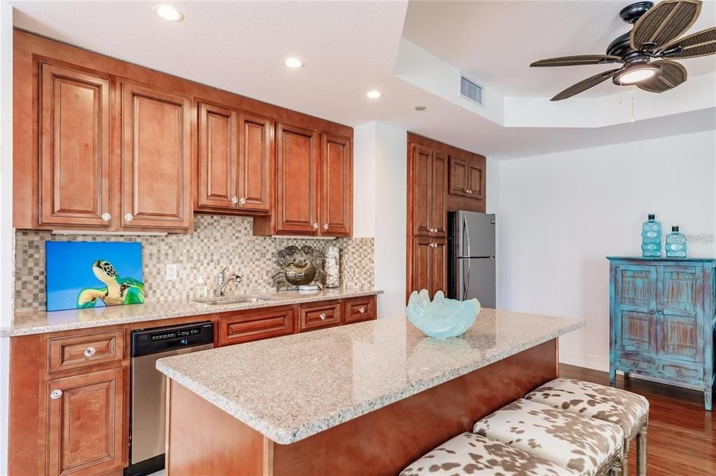 For Sale: $2,495,000 (4 beds, 3 baths, 3236 Square Feet)