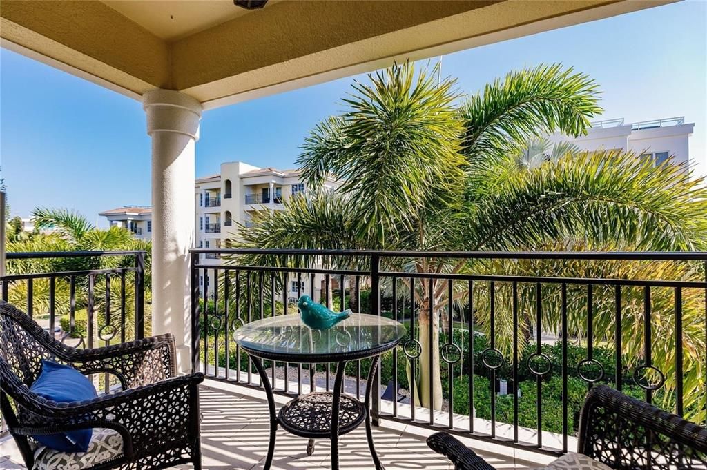 For Sale: $2,495,000 (4 beds, 3 baths, 3236 Square Feet)