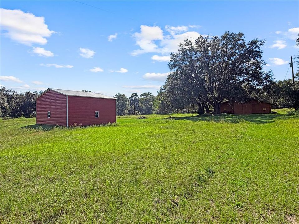En Venta: $700,000 (10.10 acres)