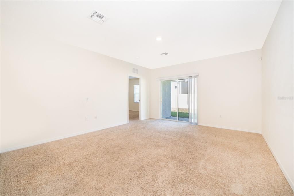 В аренду: $1,950 (3 спален, 2 ванн, 1516 Квадратных фут)