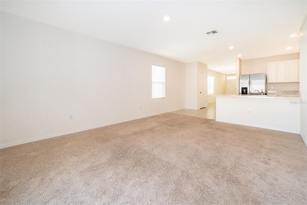 В аренду: $1,950 (3 спален, 2 ванн, 1516 Квадратных фут)
