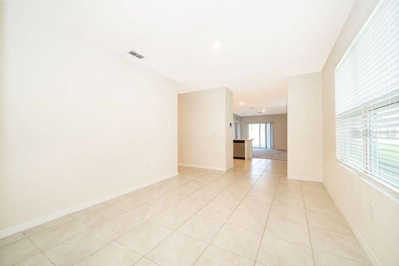 В аренду: $1,950 (3 спален, 2 ванн, 1516 Квадратных фут)
