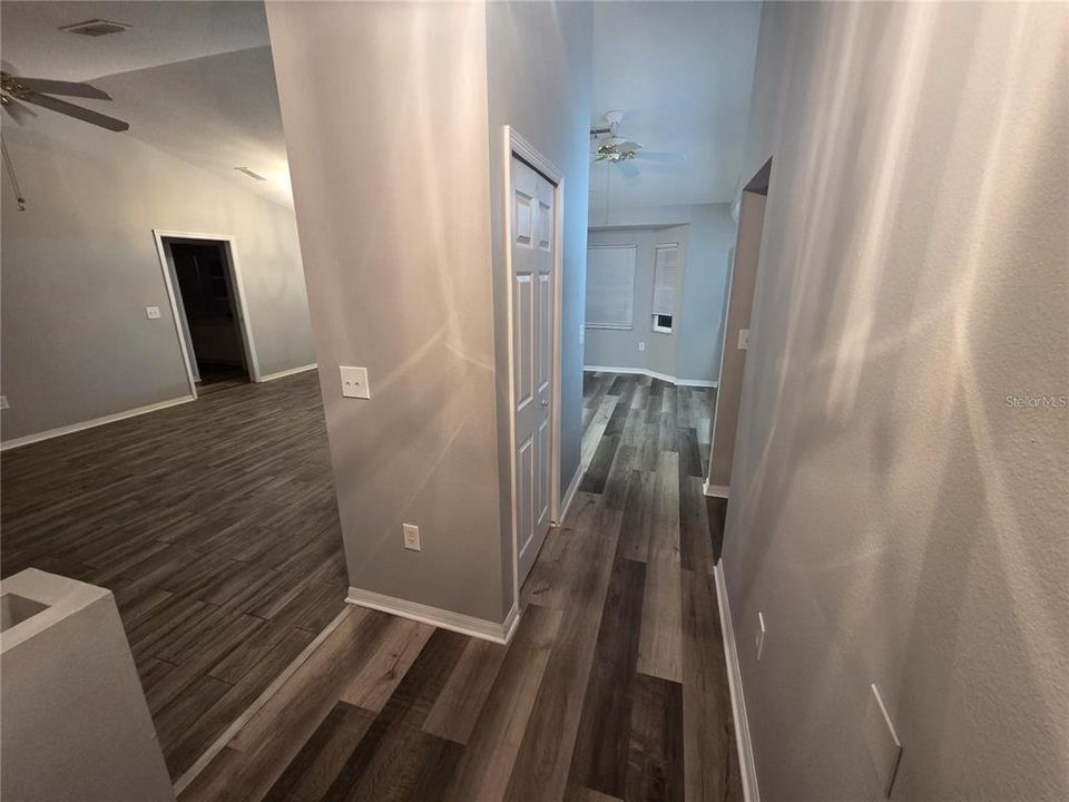 For Rent: $1,850 (3 beds, 2 baths, 1371 Square Feet)