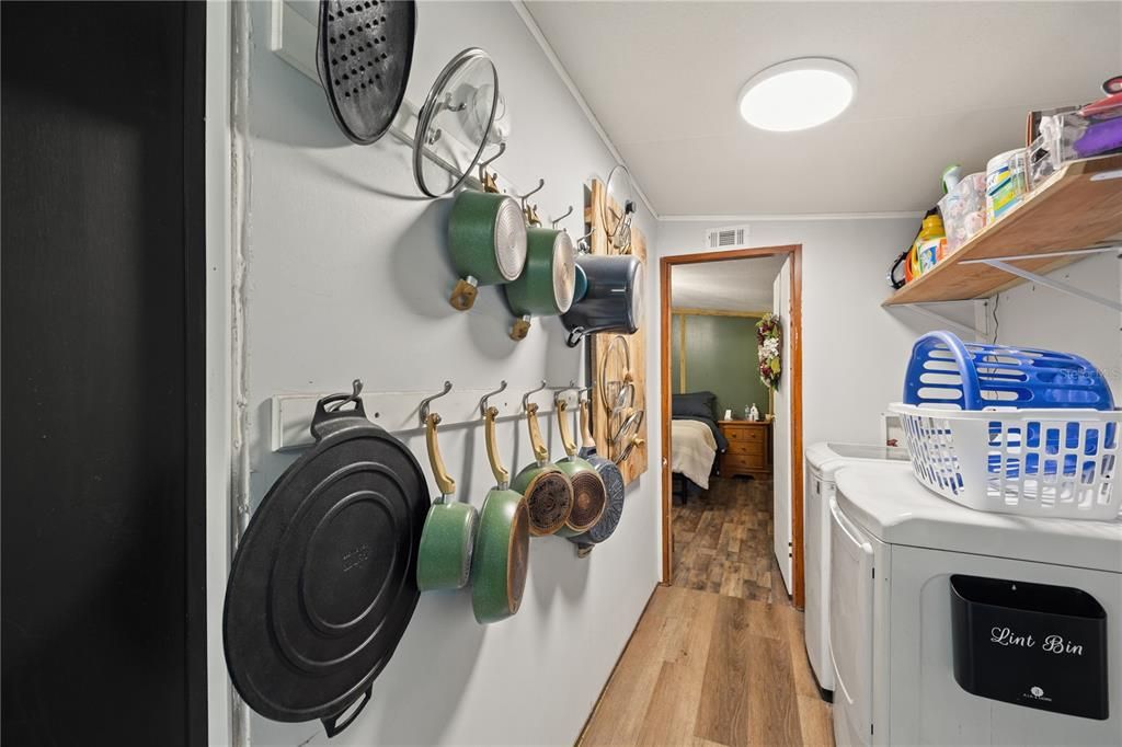 For Sale: $359,000 (3 beds, 2 baths, 980 Square Feet)