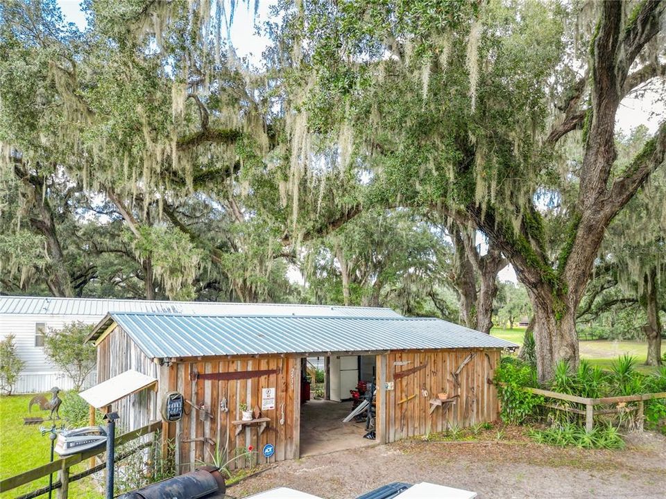 For Sale: $359,000 (3 beds, 2 baths, 980 Square Feet)