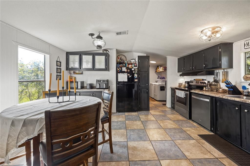 For Sale: $359,000 (3 beds, 2 baths, 980 Square Feet)