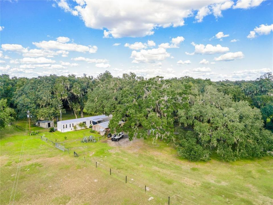 For Sale: $359,000 (3 beds, 2 baths, 980 Square Feet)