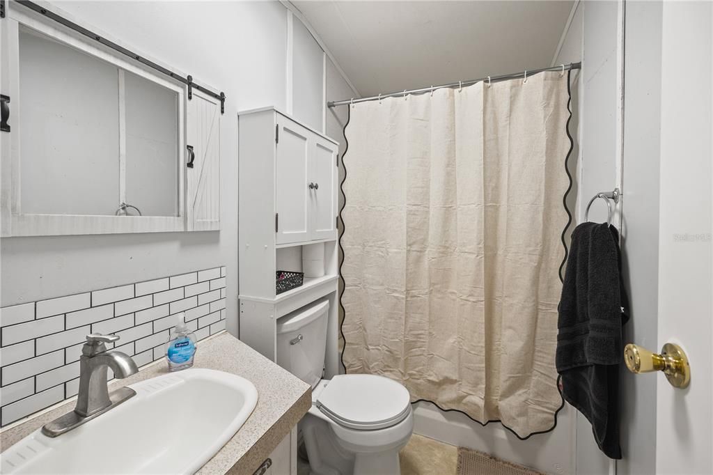For Sale: $359,000 (3 beds, 2 baths, 980 Square Feet)