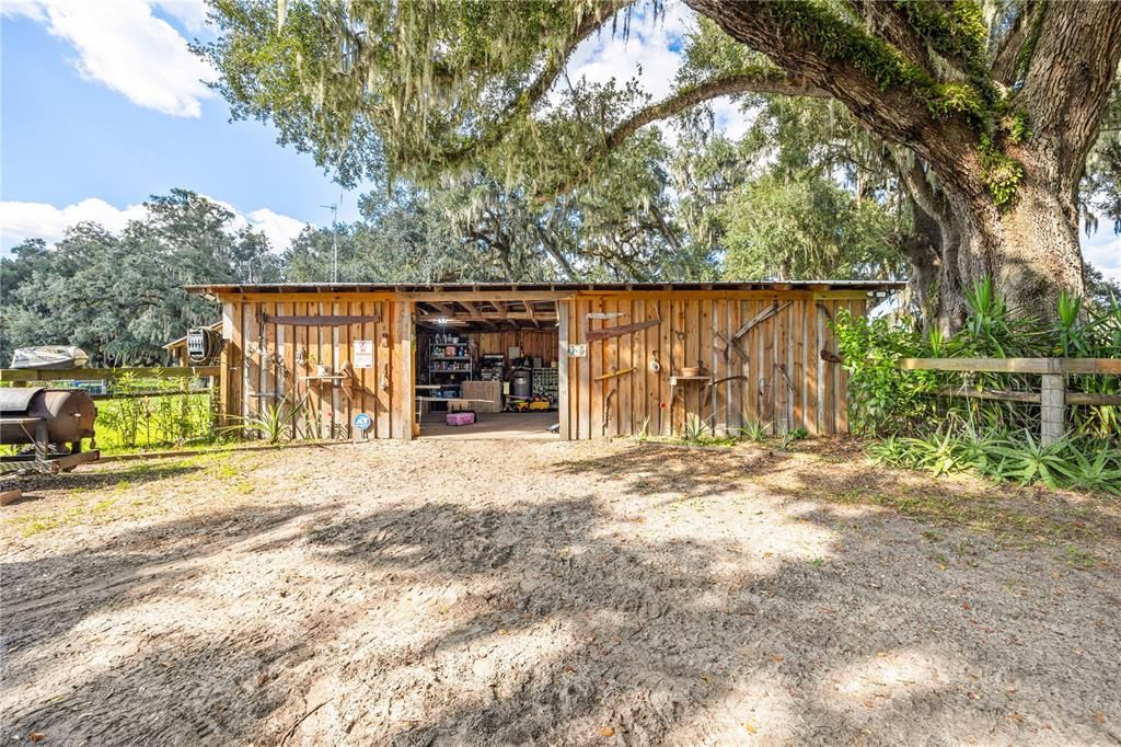 For Sale: $359,000 (3 beds, 2 baths, 980 Square Feet)