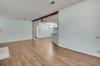 На продажу: $165,000 (3 спален, 2 ванн, 1378 Квадратных фут)