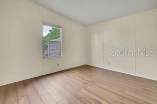 На продажу: $165,000 (3 спален, 2 ванн, 1378 Квадратных фут)
