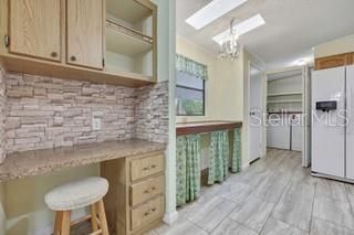 На продажу: $165,000 (3 спален, 2 ванн, 1378 Квадратных фут)