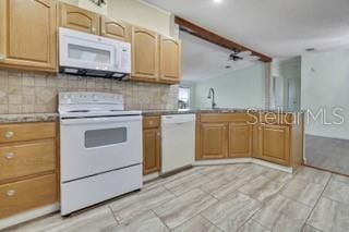 На продажу: $165,000 (3 спален, 2 ванн, 1378 Квадратных фут)