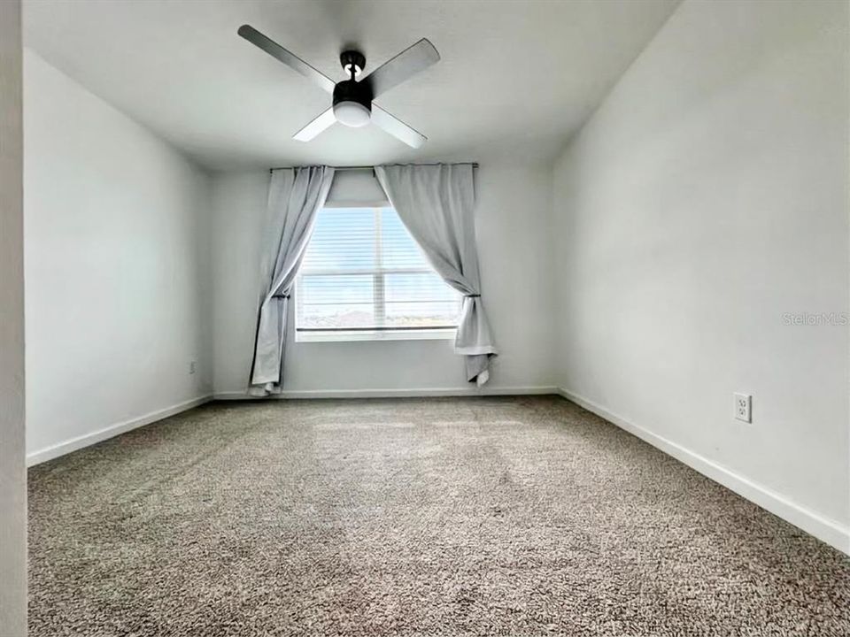 На продажу: $340,000 (3 спален, 2 ванн, 1704 Квадратных фут)
