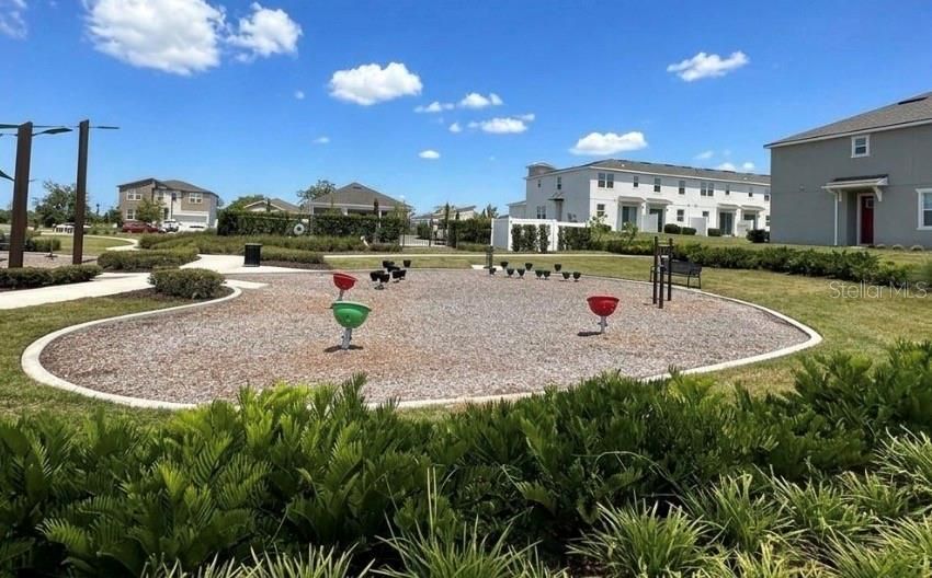 На продажу: $340,000 (3 спален, 2 ванн, 1704 Квадратных фут)