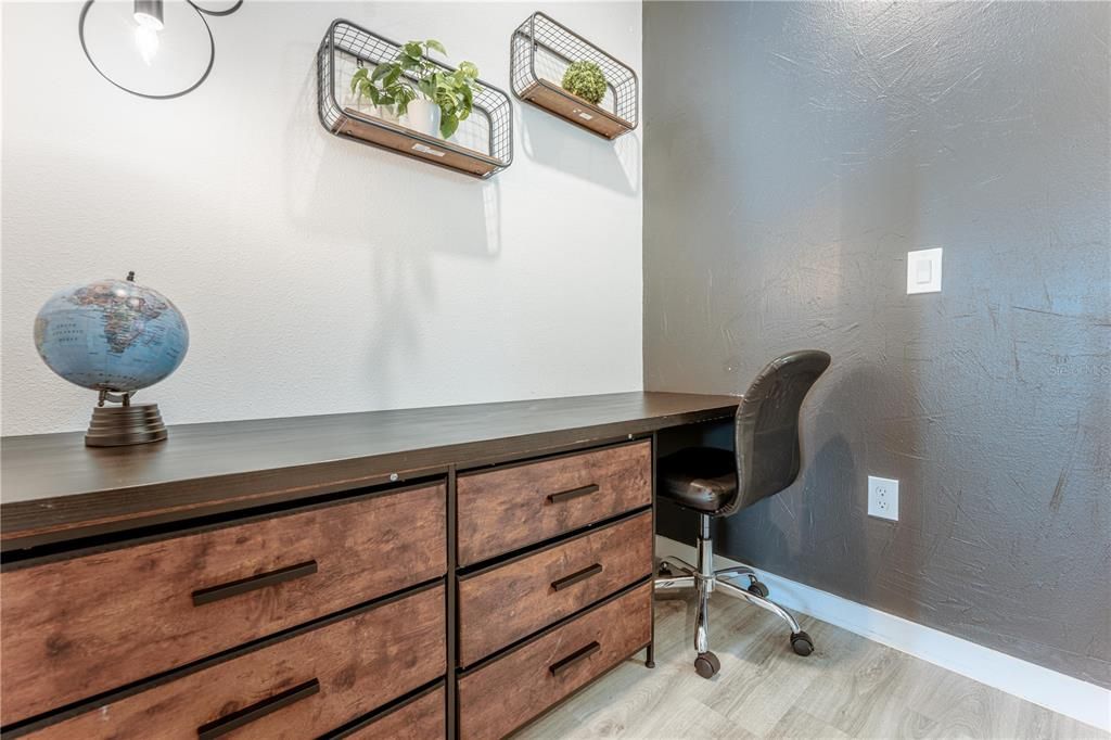 For Sale: $369,000 (3 beds, 3 baths, 1365 Square Feet)