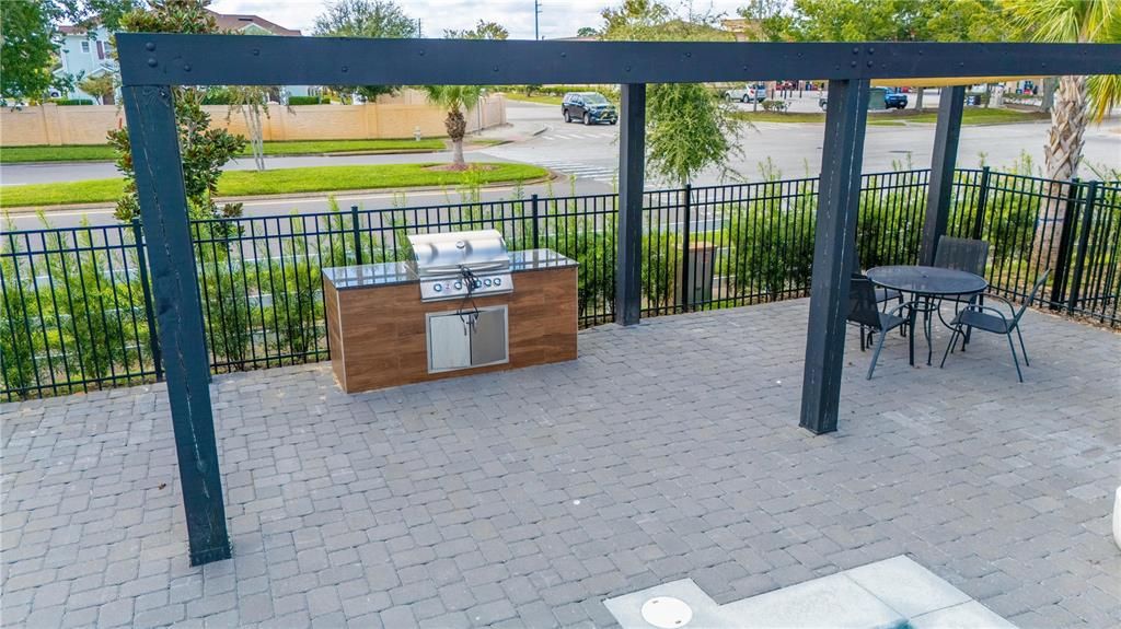 For Sale: $369,000 (3 beds, 3 baths, 1365 Square Feet)
