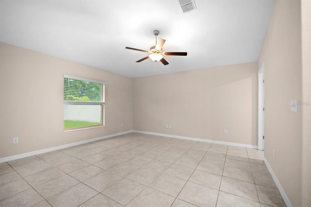 For Sale: $299,900 (3 beds, 2 baths, 1540 Square Feet)