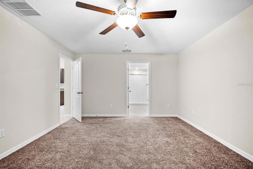 For Sale: $299,900 (3 beds, 2 baths, 1540 Square Feet)
