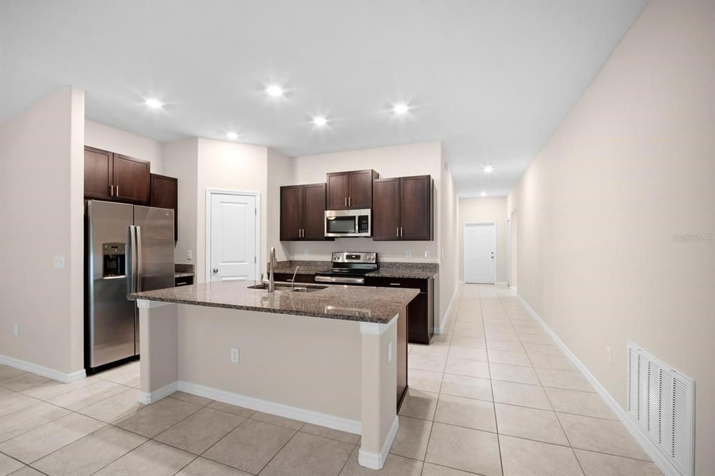 For Sale: $299,900 (3 beds, 2 baths, 1540 Square Feet)
