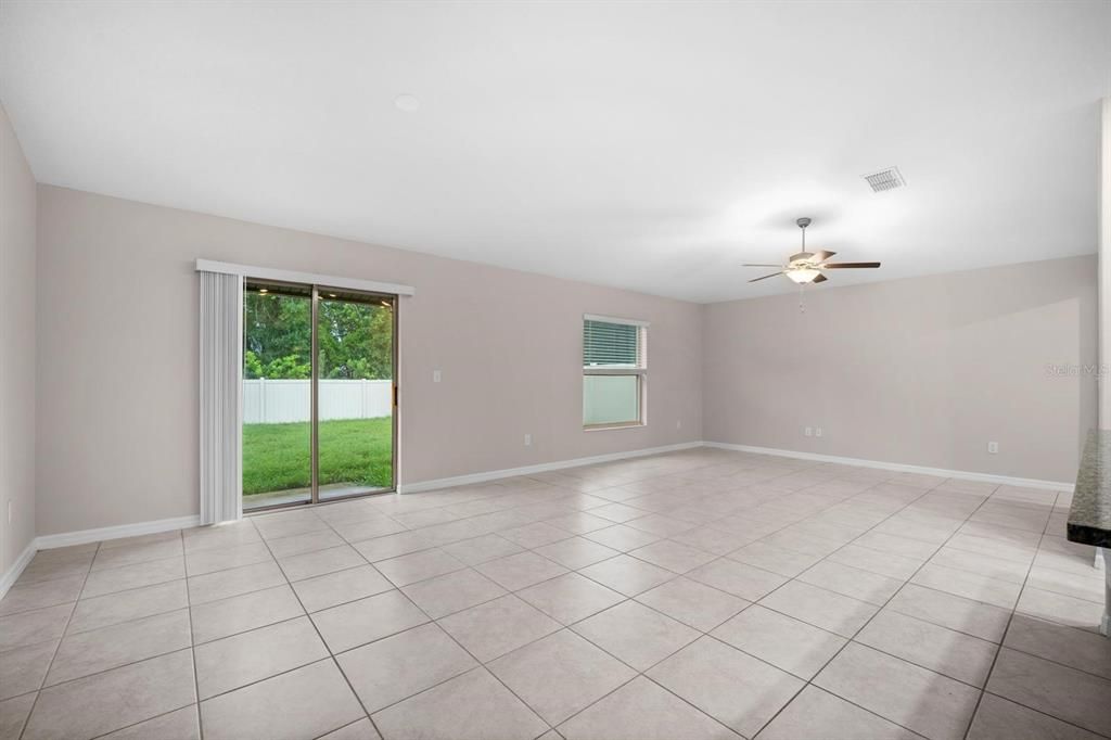 For Sale: $299,900 (3 beds, 2 baths, 1540 Square Feet)