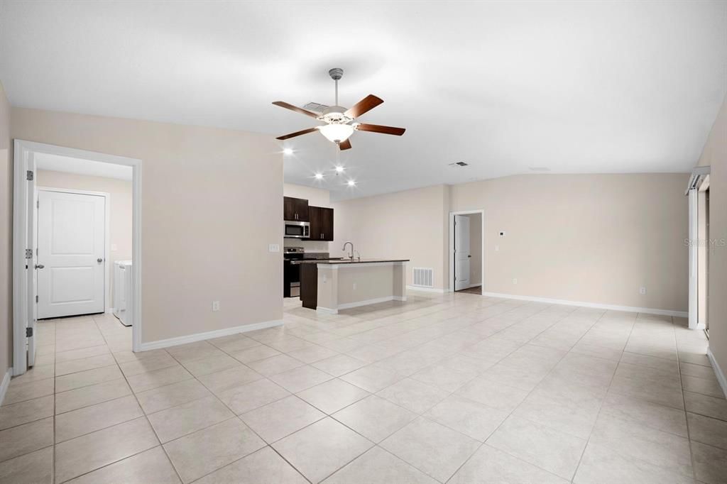 For Sale: $299,900 (3 beds, 2 baths, 1540 Square Feet)