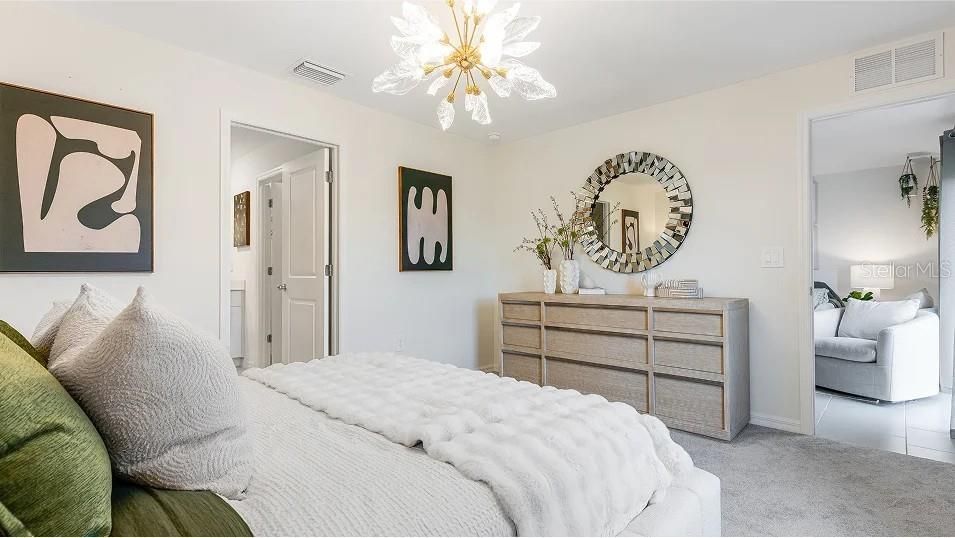 En Venta: $299,900 (3 camas, 2 baños, 1429 Pies cuadrados)