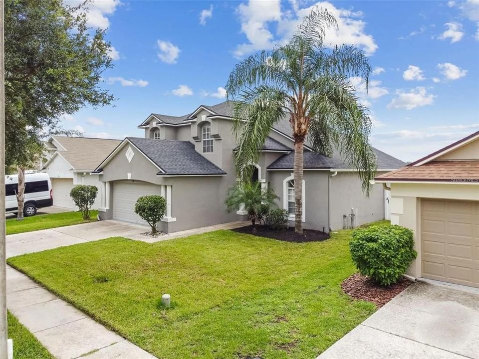 For Rent: $2,300 (3 beds, 2 baths, 1808 Square Feet)