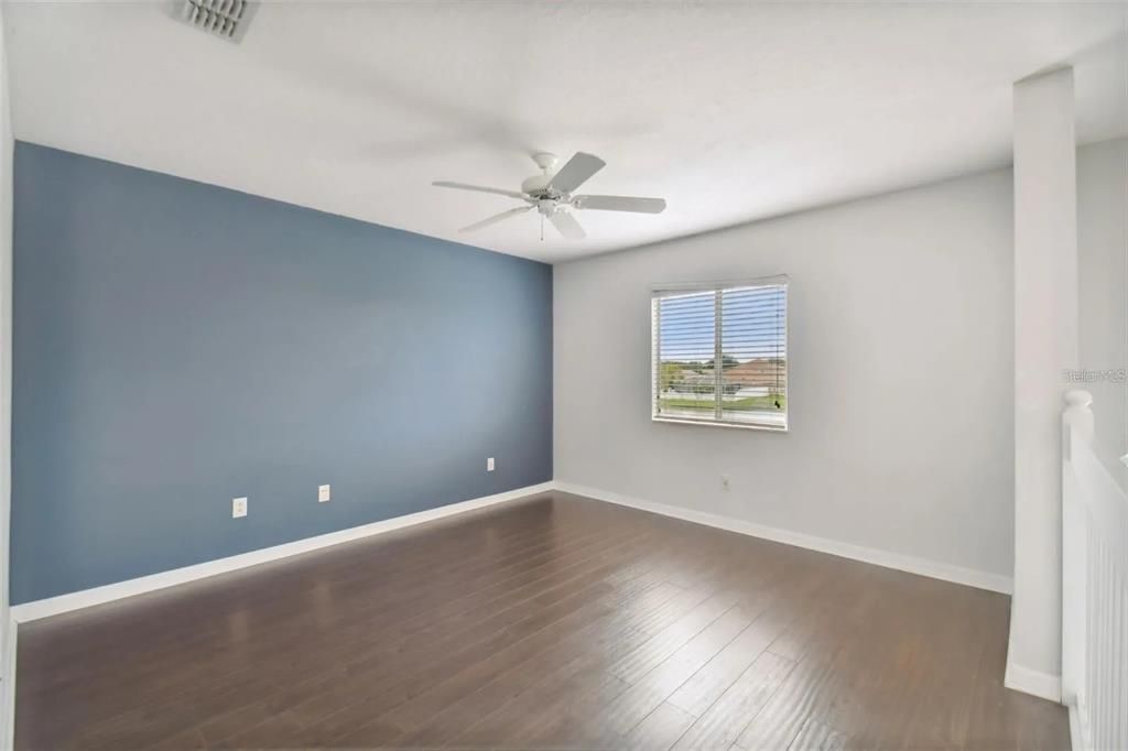 For Rent: $2,300 (3 beds, 2 baths, 1808 Square Feet)