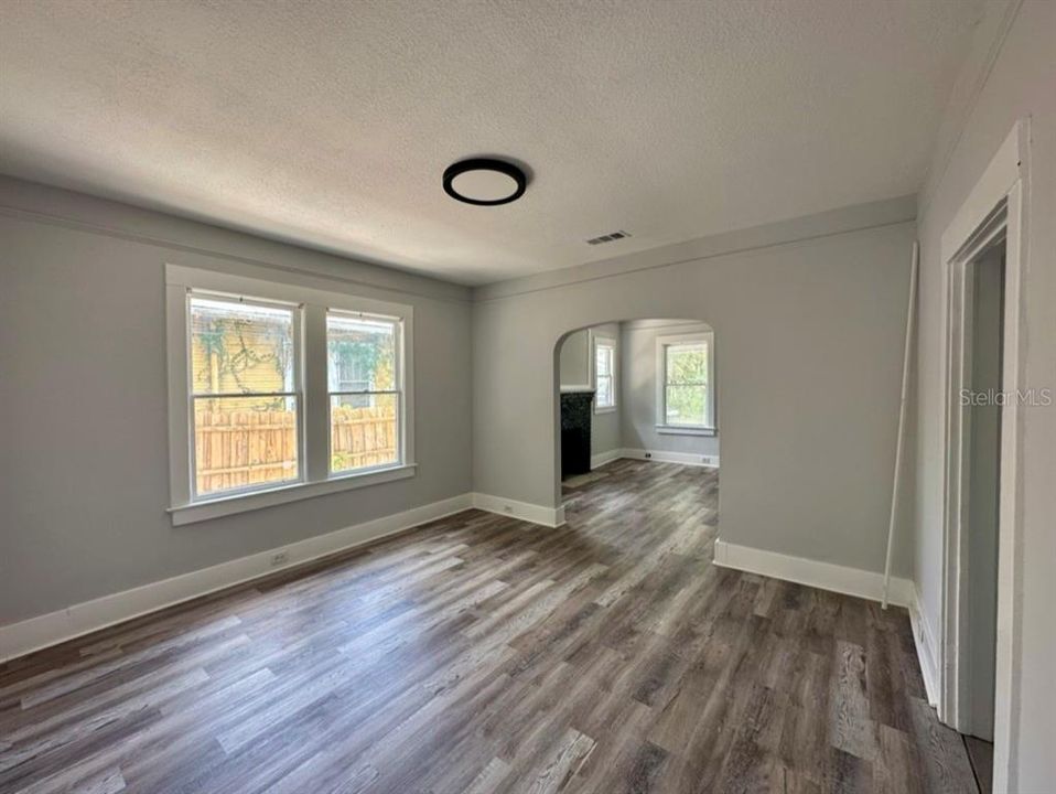 En Venta: $599,000 (8 camas, 0 baños, 2532 Pies cuadrados)