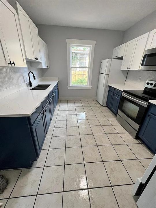 En Venta: $599,000 (8 camas, 0 baños, 2532 Pies cuadrados)