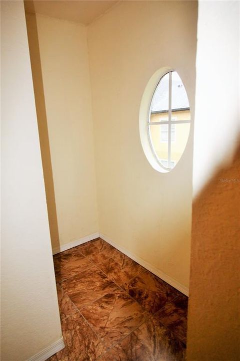 For Rent: $1,850 (3 beds, 2 baths, 1308 Square Feet)
