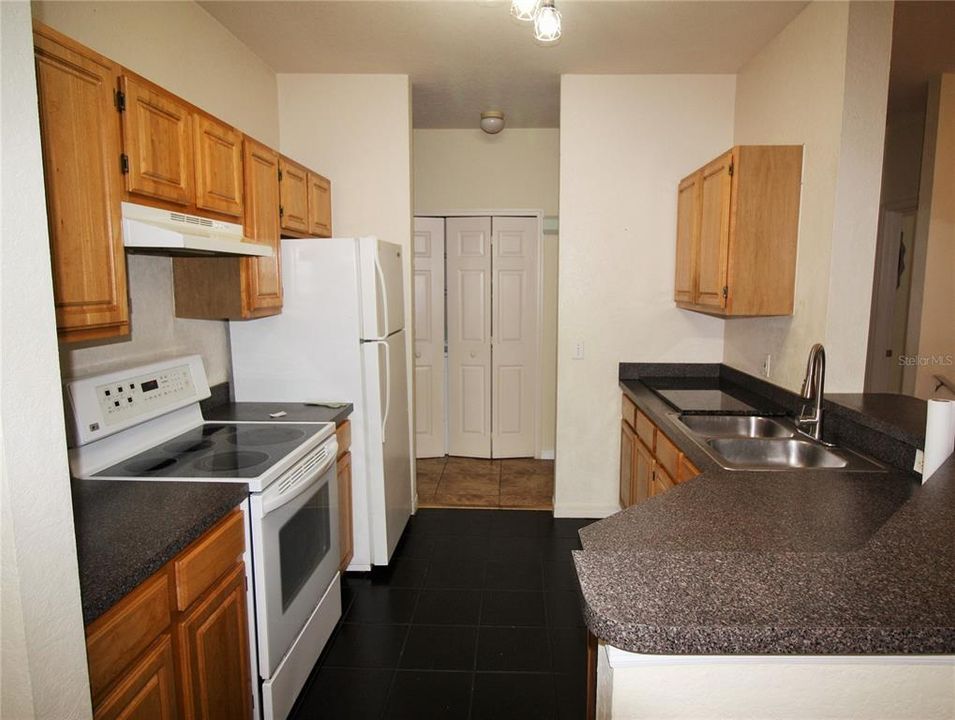 For Rent: $1,850 (3 beds, 2 baths, 1308 Square Feet)