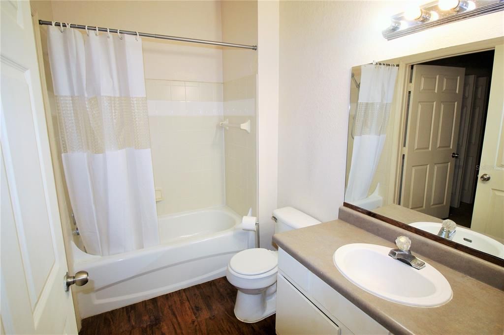For Rent: $1,850 (3 beds, 2 baths, 1308 Square Feet)