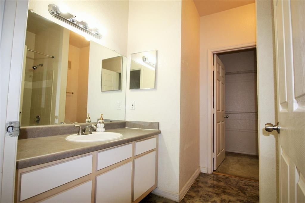 For Rent: $1,850 (3 beds, 2 baths, 1308 Square Feet)