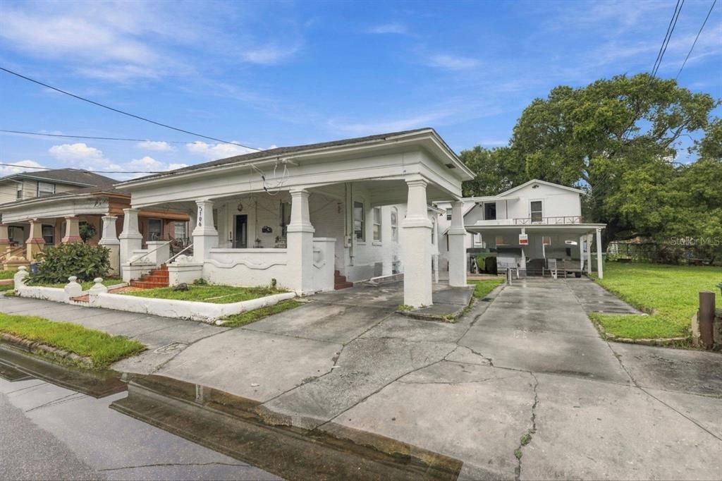 For Sale: $650,000 (8 beds, 0 baths, 2764 Square Feet)