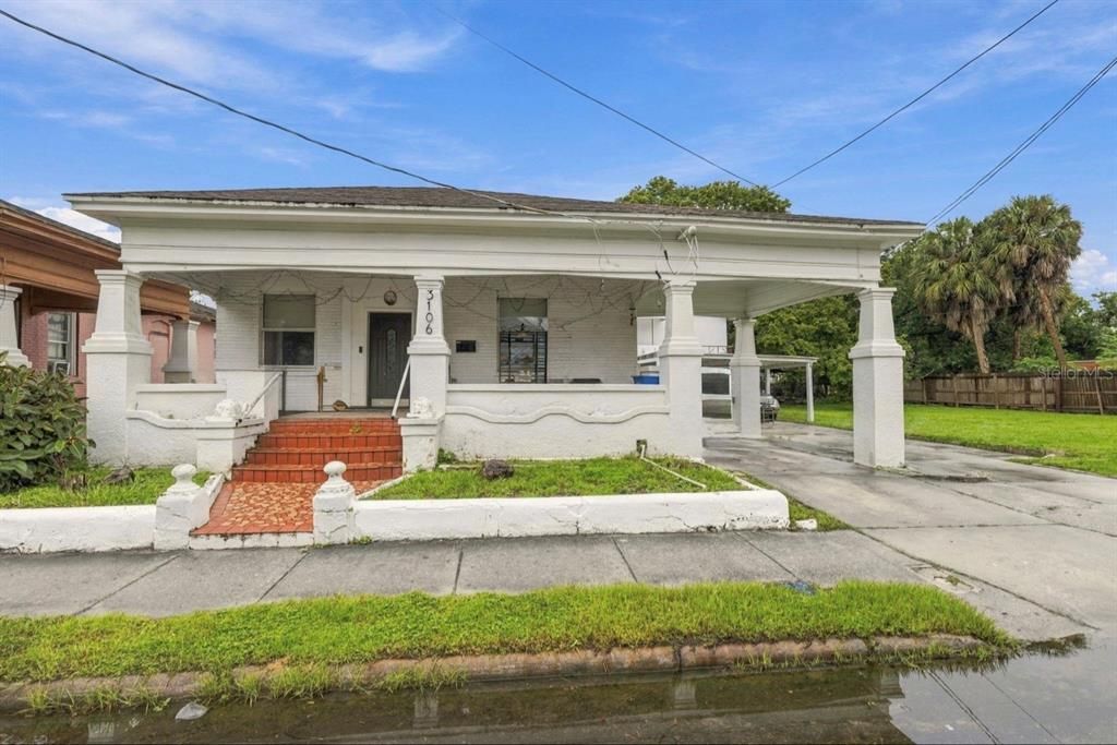 For Sale: $650,000 (8 beds, 0 baths, 2764 Square Feet)