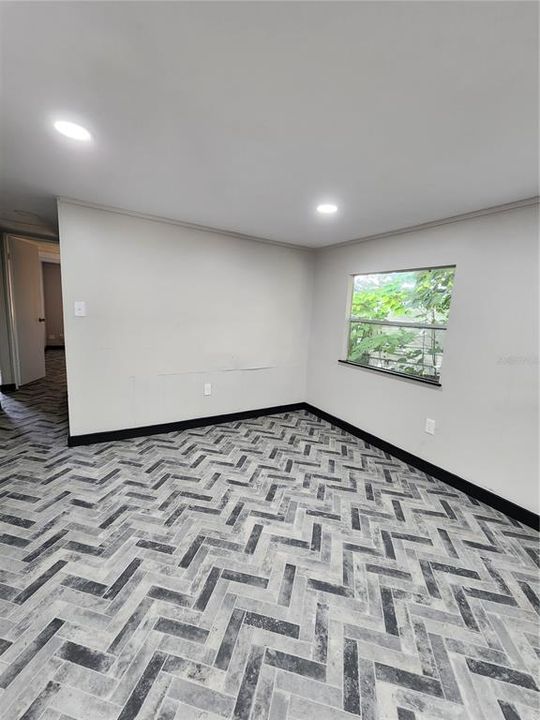 For Rent: $1,600 (3 beds, 2 baths, 1368 Square Feet)