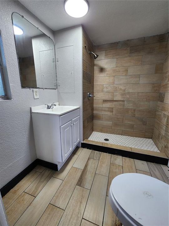 For Rent: $1,600 (3 beds, 2 baths, 1368 Square Feet)
