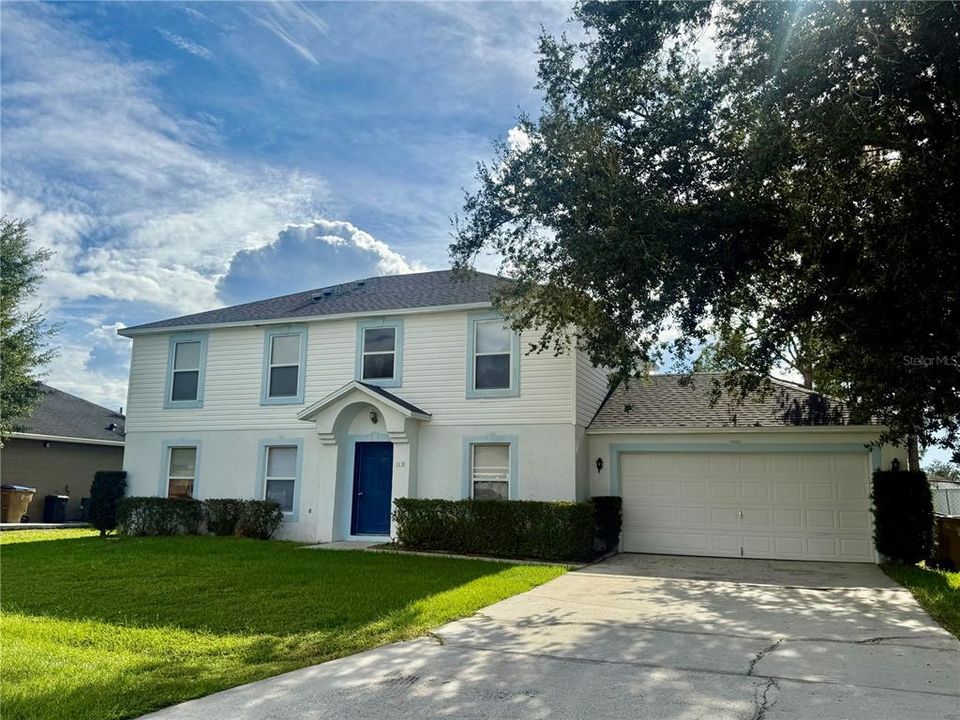 For Rent: $2,100 (4 beds, 2 baths, 2215 Square Feet)