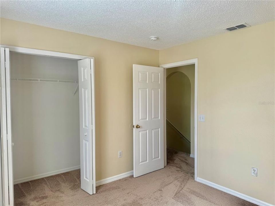 For Rent: $2,100 (4 beds, 2 baths, 2215 Square Feet)