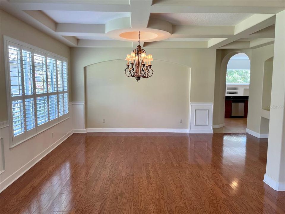 For Rent: $3,795 (5 beds, 3 baths, 3106 Square Feet)
