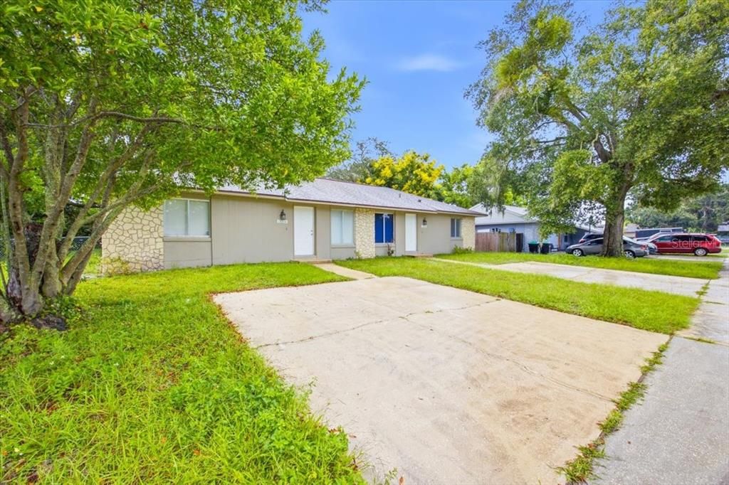 For Rent: $1,650 (2 beds, 2 baths, 837 Square Feet)