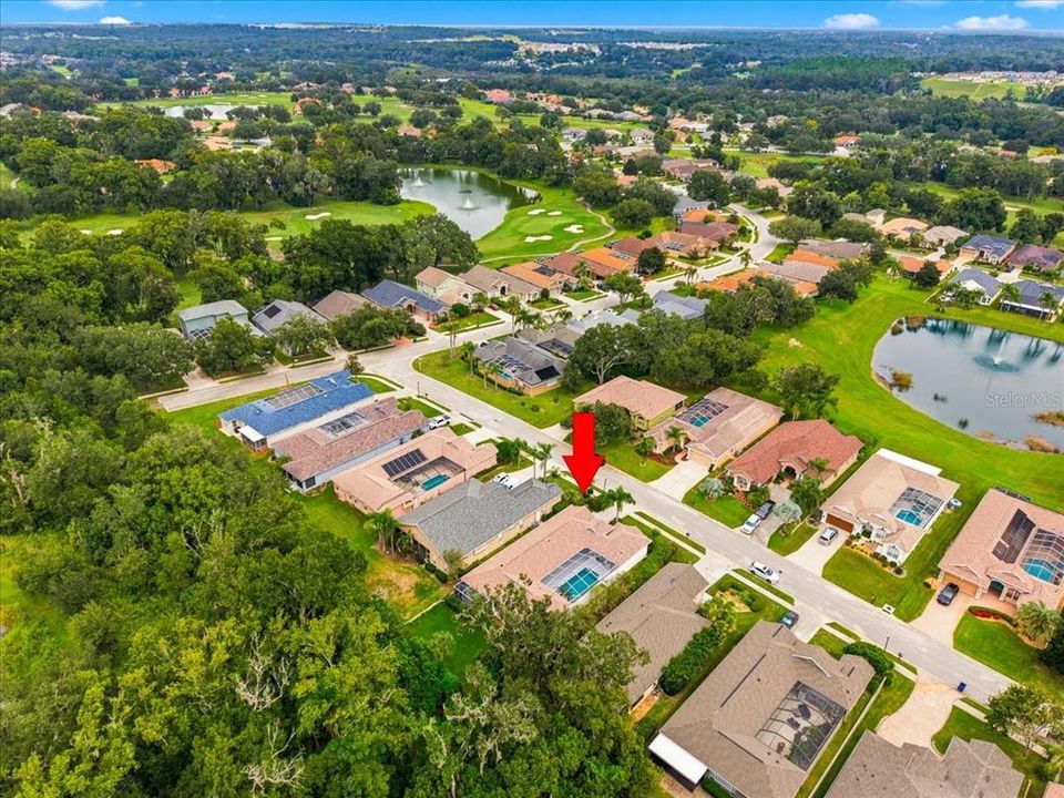 En Venta: $570,000 (3 camas, 3 baños, 2103 Pies cuadrados)