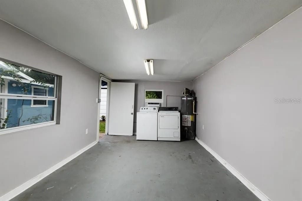В аренду: $2,300 (2 спален, 1 ванн, 1056 Квадратных фут)
