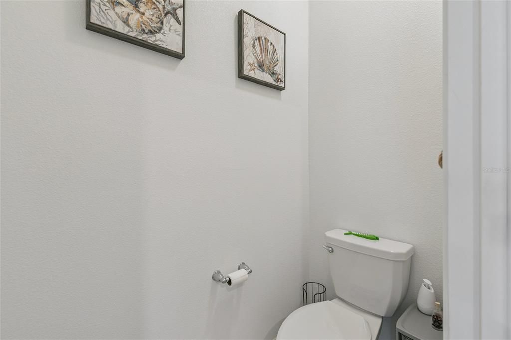 En Venta: $419,990 (4 camas, 3 baños, 2061 Pies cuadrados)