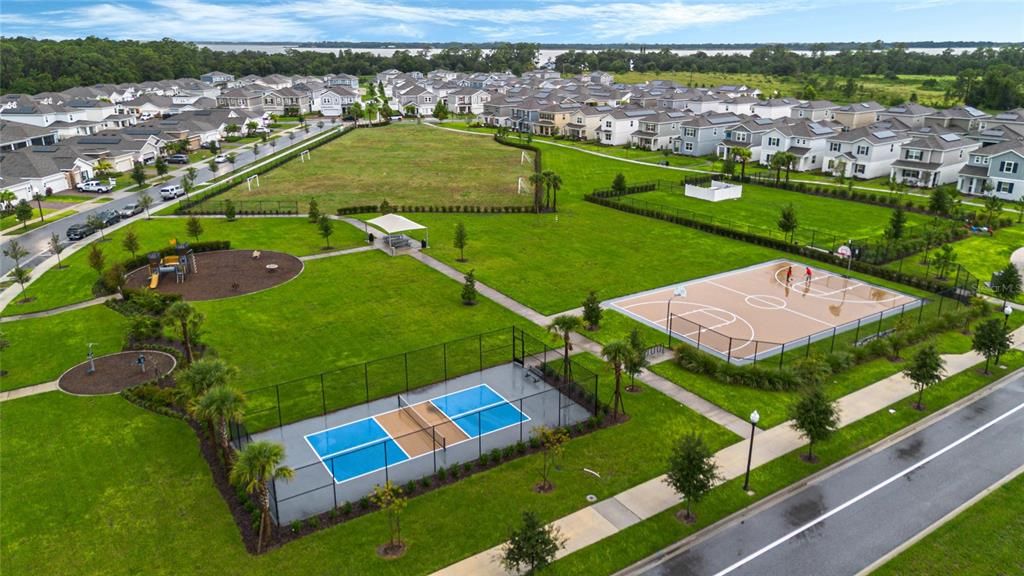 En Venta: $419,990 (4 camas, 3 baños, 2061 Pies cuadrados)