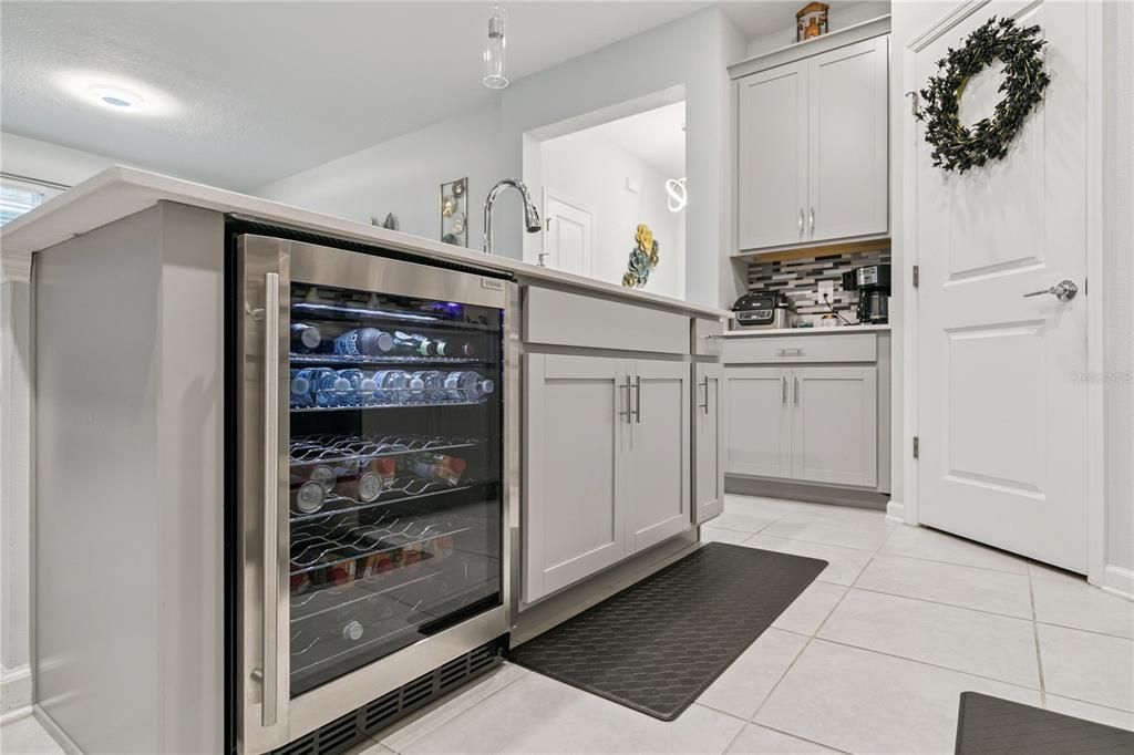 En Venta: $419,990 (4 camas, 3 baños, 2061 Pies cuadrados)
