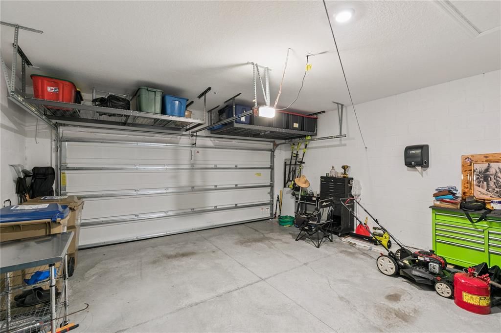 En Venta: $419,990 (4 camas, 3 baños, 2061 Pies cuadrados)